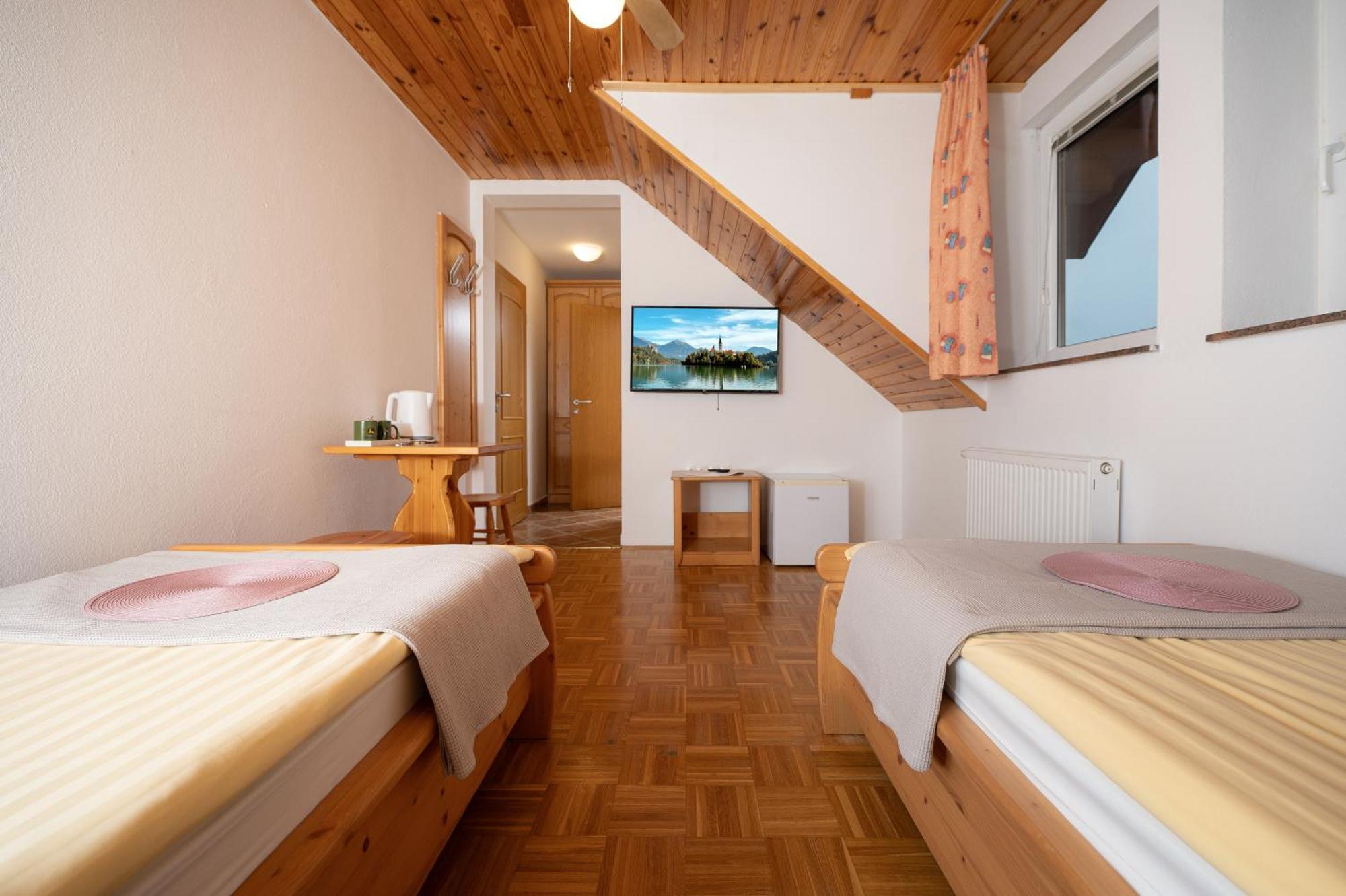 Rooms & Apartments Pr Matjon 布莱德 外观 照片