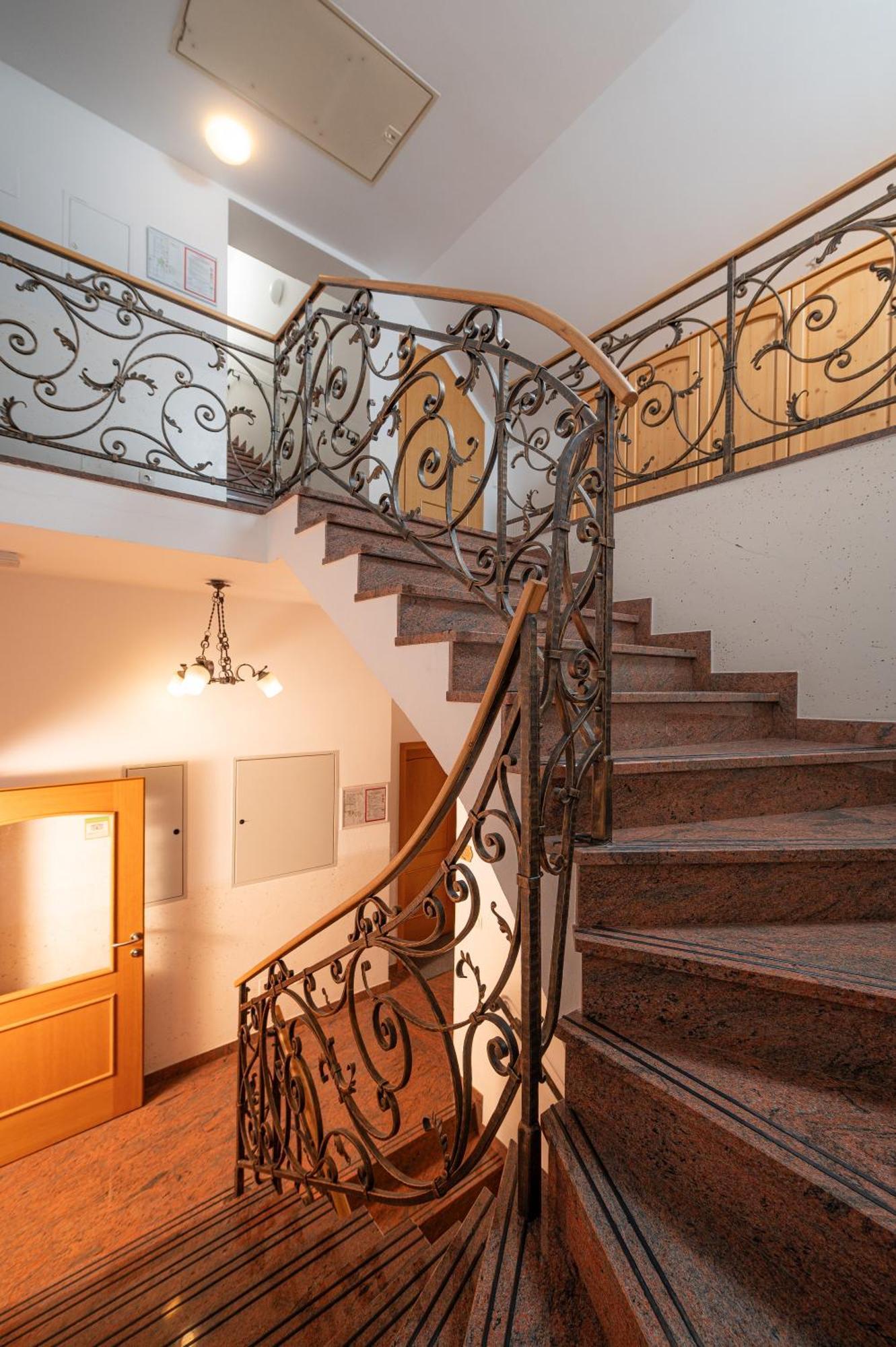 Rooms & Apartments Pr Matjon 布莱德 外观 照片