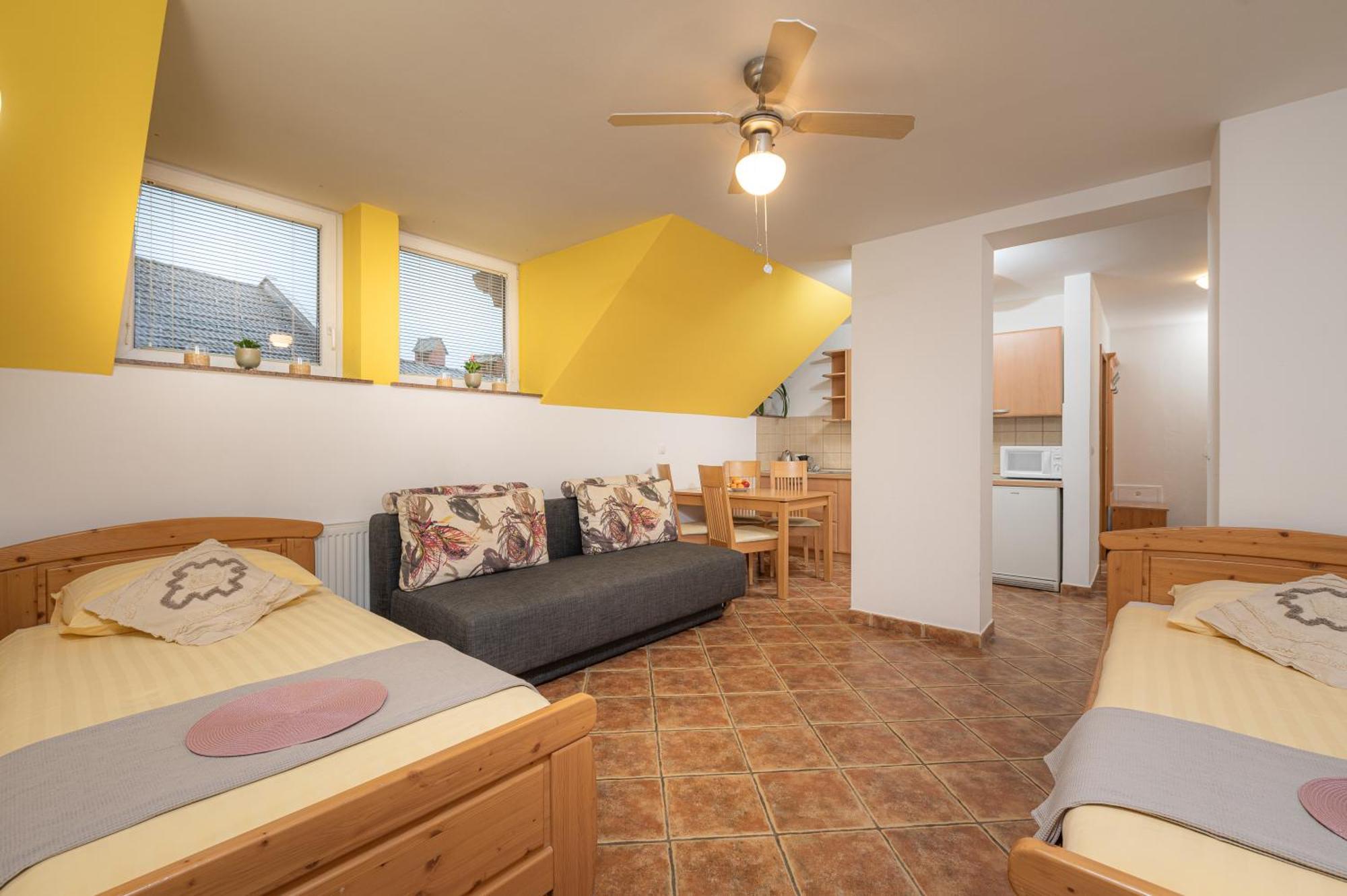 Rooms & Apartments Pr Matjon 布莱德 外观 照片